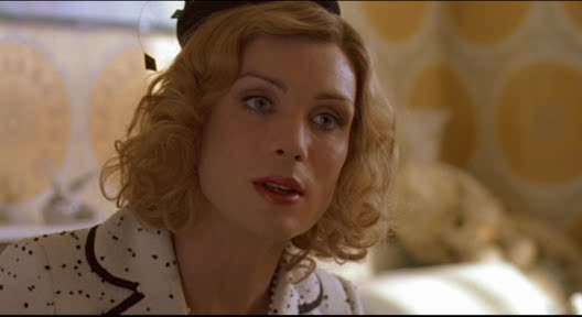 50262500505HF_FS_Breakfast_on_Pluto_2005_DvDrip