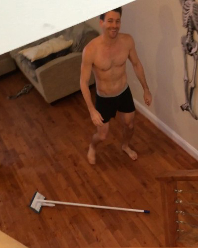 roomate dancing 3