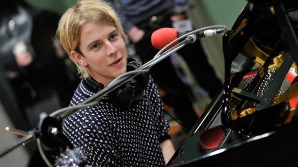 a20a1e51gw1e57ffbabyuj20q80er78a